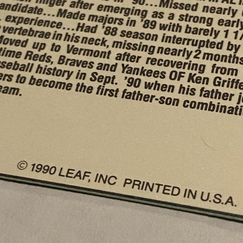 Ken Griffey Jr. Error Card Rare!! 1990 Leaf Baseball Card (No period after inc) - Picture 2 of 5